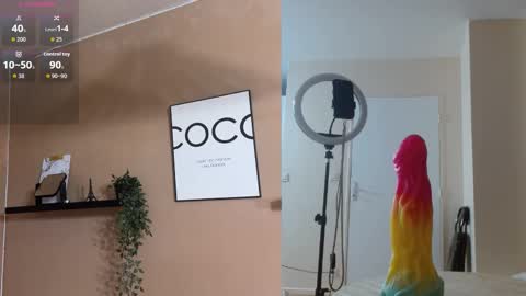 Snapshot of zoeythepinkmask chatting on 11-22-25, 06:23 Zoey online show from 11-22-25, 06:23