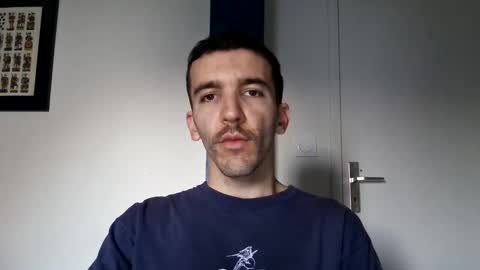 Snapshot of zommmmmmmmm chatting on 11-26-25, 03:57 zom online show from 11-26-25, 03:57