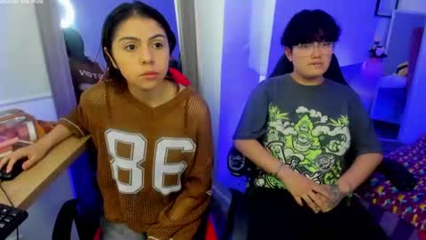 Snapshot of zooble_28 chatting on 06-16-26, 12:30 Nick And Mia online show from 06-16-26, 12:30