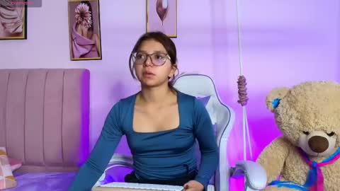 Zoe online show from 02-17-26, 12:12