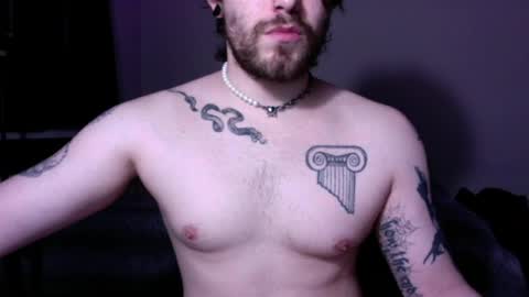 zorvello_83 online show from 04-11-26, 08:24