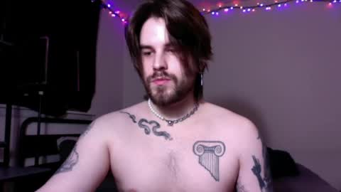 zorvello_83 online show from 04-21-26, 07:17