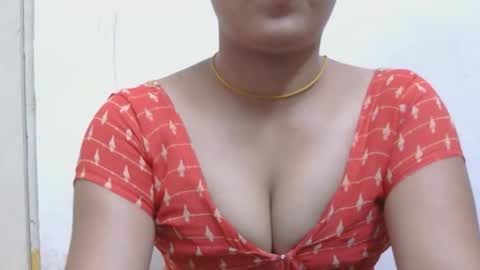 Snapshot of zoya_4u chatting on 04-16-26, 02:40 Zoya online show from 04-16-26, 02:40