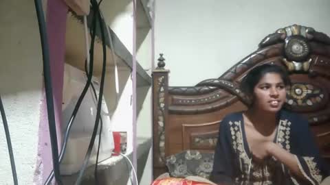 Snapshot of zoyakhan803 chatting on 02-15-25, 07:17 zoyakhan803 online show from 02-15-25, 07:17