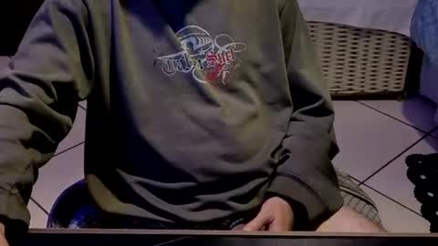zsnipaz23 online show from 07-11-26, 06:16