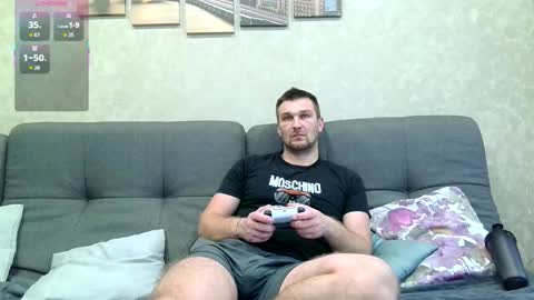 Snapshot of ztigrousz chatting on 11-25-25, 06:57 ztigrousz online show from 11-25-25, 06:57