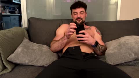 Zuko online show from 02-01-25, 01:44