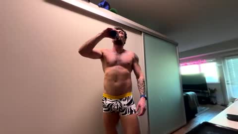 Zuko online show from 02-12-25, 12:48