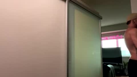 Zuko online show from 02-25-25, 07:14