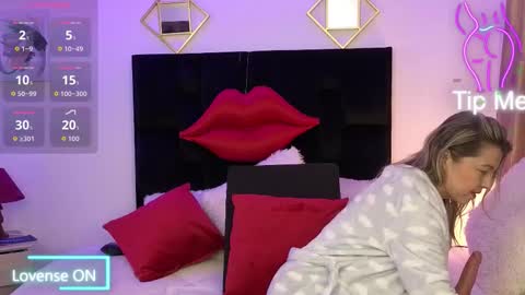 Snapshot of zuly_zahir_01 chatting on 11-13-25, 11:47 zuly goode online show from 11-13-25, 11:47