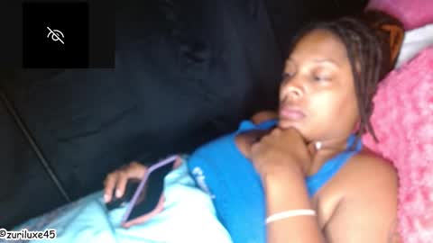 zuriluxe45 online show from 09-27-25, 06:29