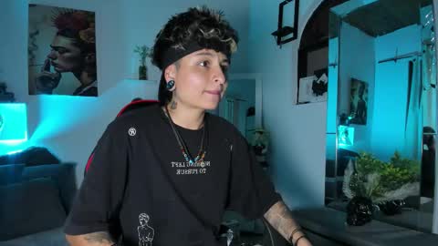 Zury Ramirez online show from 11-30-25, 07:07