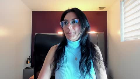 Snapshot of zuzana21 chatting on 12-24-24, 12:44 Zuzana21 online show from 12-24-24, 12:44