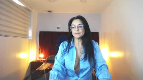 Snapshot of zuzana21 chatting on 02-12-25, 03:49 Zuzana21 online show from 02-12-25, 03:49