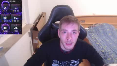 Snapshot of zuzmosfokafasz chatting on 11-09-25, 09:46 Zuzmoe online show from 11-09-25, 09:46