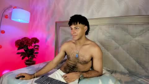 Snapshot of zyan_moreno chatting on 11-02-25, 02:08 zyan_moreno online show from 11-02-25, 02:08