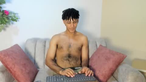 Snapshot of zyan_moreno chatting on 11-10-25, 04:39 zyan_moreno online show from 11-10-25, 04:39