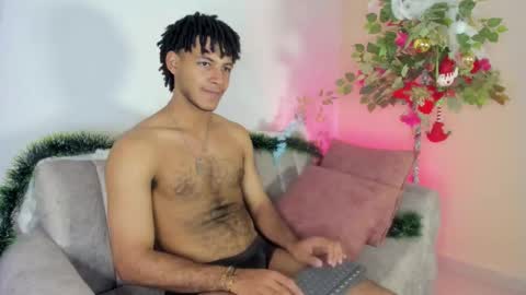 Snapshot of zyan_moreno chatting on 11-18-25, 04:22 zyan_moreno online show from 11-18-25, 04:22