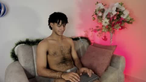 Snapshot of zyan_moreno chatting on 11-24-25, 04:07 zyan_moreno online show from 11-24-25, 04:07