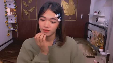 Snapshot of zyphyr_elf chatting on 07-18-26, 09:07 ZY online show from 07-18-26, 09:07