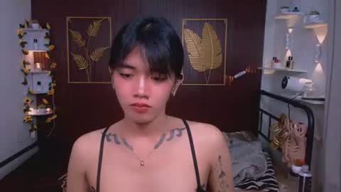 Snapshot of zyphyr_elf chatting on 07-28-26, 09:03 ZY online show from 07-28-26, 09:03