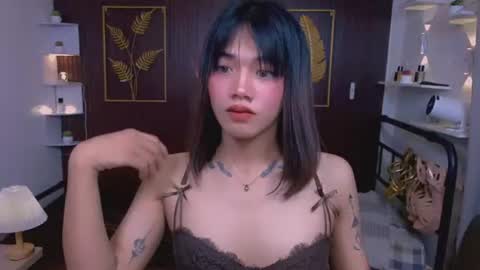 Snapshot of zyphyr_elf chatting on 08-01-26, 02:33 ZY online show from 08-01-26, 02:33