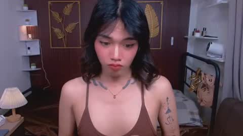 Snapshot of zyphyr_elf chatting on 08-01-26, 06:07 ZY online show from 08-01-26, 06:07