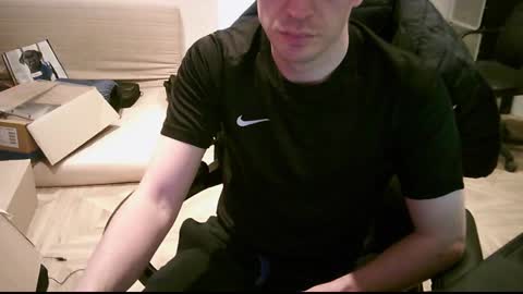 Snapshot of zyriosben chatting on 03-10-25, 12:15 zyriosben online show from 03-10-25, 12:15