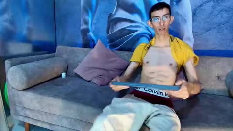 Snapshot of zyronight chatting on 10-23-25, 08:07 Zyro Nigth online show from 10-23-25, 08:07