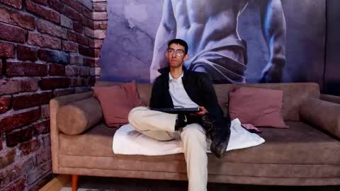 Snapshot of zyronight chatting on 11-11-25, 07:36 Zyro Nigth online show from 11-11-25, 07:36