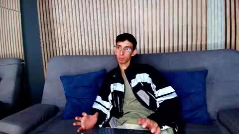 Snapshot of zyronight chatting on 12-02-25, 11:45 Zyro Nigth online show from 12-02-25, 11:45