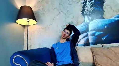 Snapshot of zyronight chatting on 12-03-25, 07:23 Zyro Nigth online show from 12-03-25, 07:23