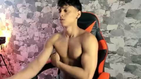 zyzz_1812 online show from 06-29-26, 03:45