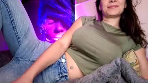 Snapshot of zzarraaa chatting on 11-27-25, 07:49 zzarraaa online show from 11-27-25, 07:49