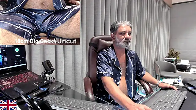 OnlineBossUK online show from 04-06-26, 07:53