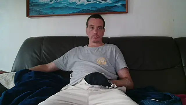 Snapshot of cloupefun chatting on 07-21-26, 04:59 cloupefun online show from 07-21-26, 04:59
