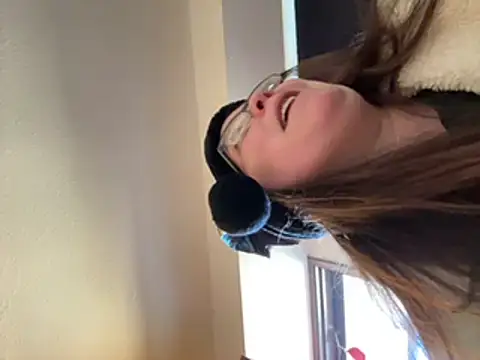 Snapshot of LacieStar chatting on 12-01-24, 05:57 LacieStar online show from 12-01-24, 05:57