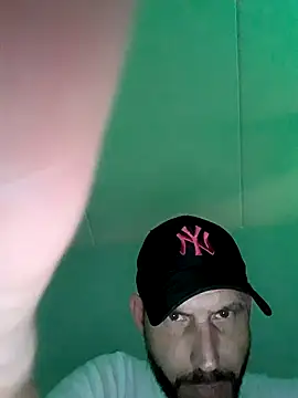 Snapshot of Befkoning37 chatting on 11-02-25, 06:21 Befkoning37 online show from 11-02-25, 06:21