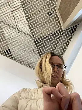 angelmommu online show from 02-02-25, 12:02