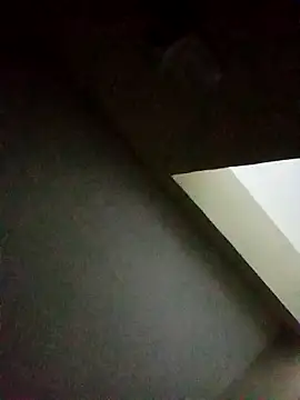 Snapshot of queen__ebony chatting on 10-01-25, 02:39 queen ebony online show from 10-01-25, 02:39