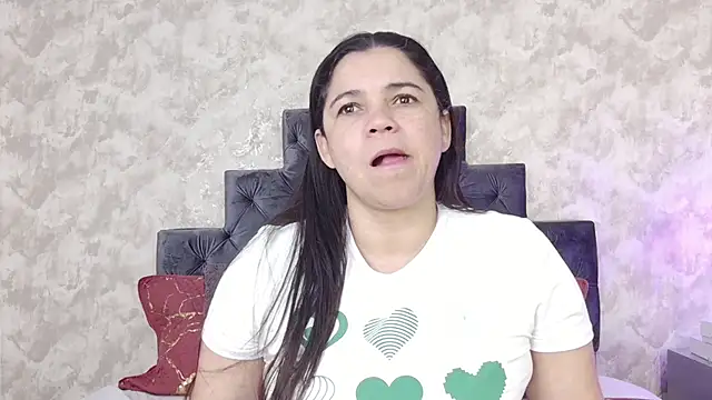 elizabeth coleman online show from 12-21-25, 04:03