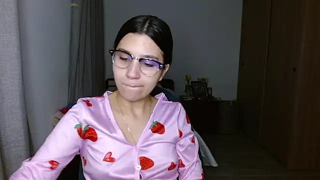 Snapshot of mia__lopez_ chatting on 11-27-25, 01:18 mia lopez online show from 11-27-25, 01:18