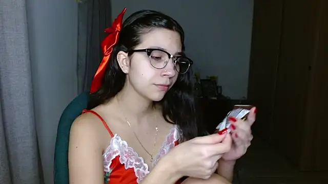 Snapshot of mia__lopez_ chatting on 11-28-25, 01:30 mia lopez online show from 11-28-25, 01:30