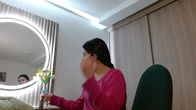 Snapshot of mia__lopez_ chatting on 12-02-25, 04:18 mia lopez online show from 12-02-25, 04:18