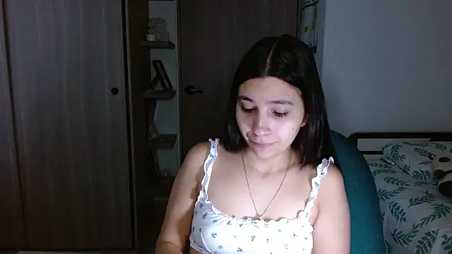 Snapshot of mia__lopez_ chatting on 12-15-25, 11:20 mia lopez online show from 12-15-25, 11:20