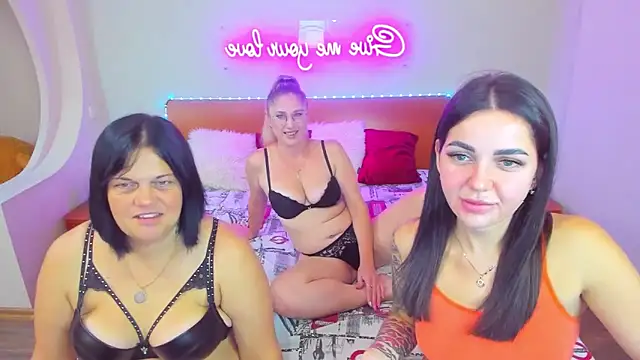 CrazyMilanka online show from 09-09-25, 08:14