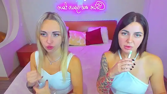 CrazyMilanka online show from 09-25-25, 07:45