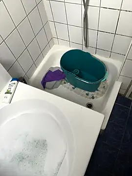 bastiiioooo online show from 12-18-25, 12:00