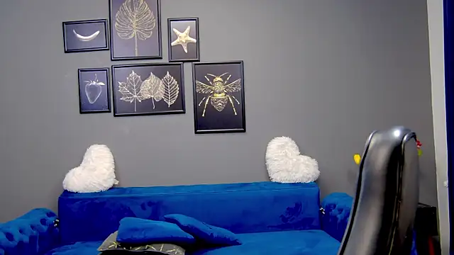 Katewalker  online show from 03-13-25, 09:16