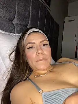 martina contreras online show from 02-11-26, 05:12